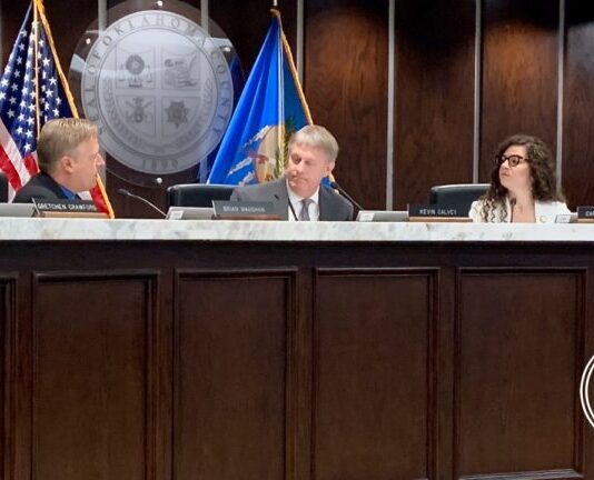 Commissioners hand off redistricting to partisan staff at Okla Legislature