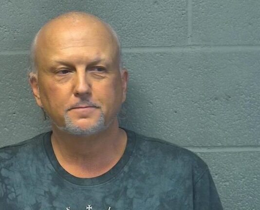 ‘Tiger King’ star Jeff Lowe, wife Lauren booked into Oklahoma County Jail