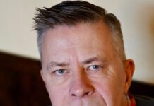 As Qanon right-wing primaries Lankford, Democrats need to run badasses